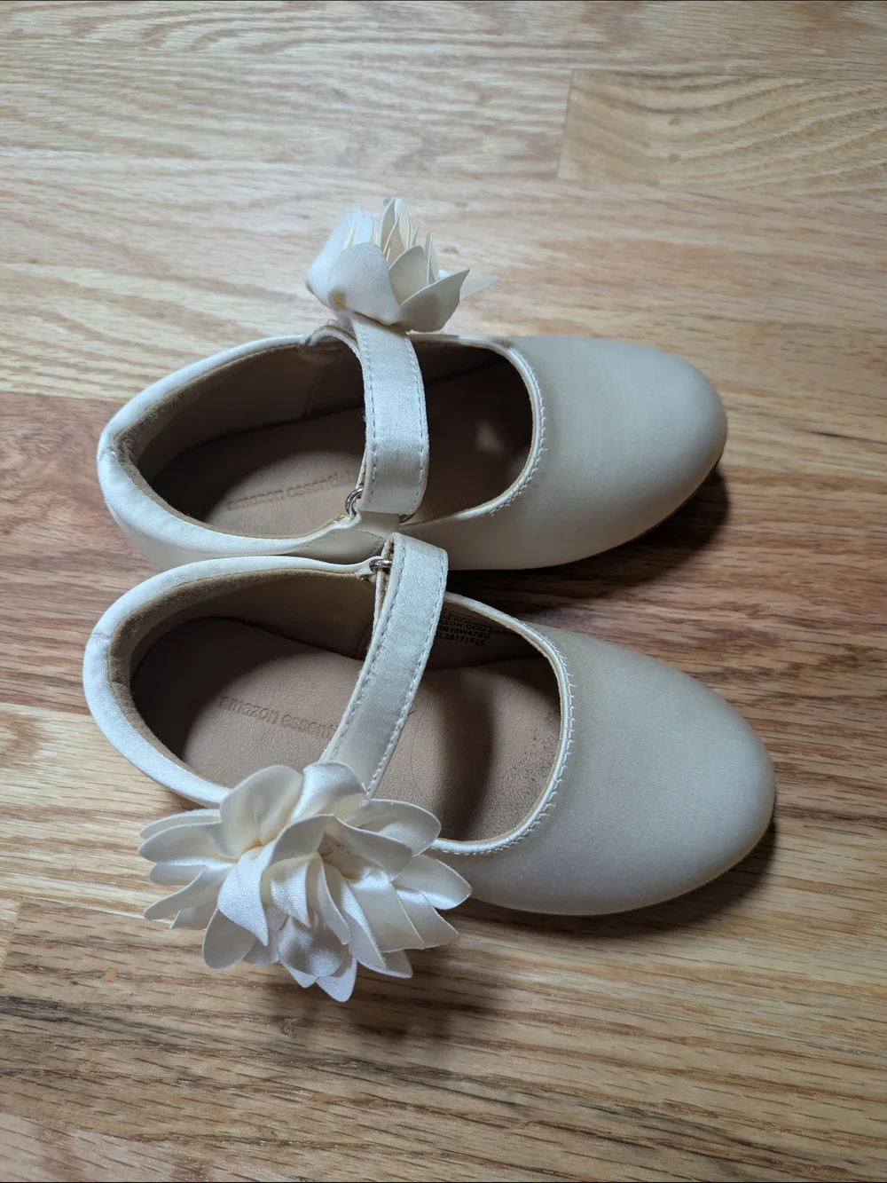 Kids Cream Mary Jane Flower Dress Shoes
